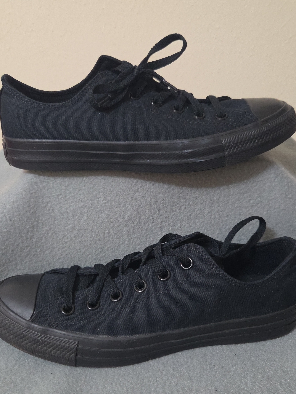 Converse All Star Chuck Taylor Unisex Black Low-Top Canvas Sneaker Size M-8 W-10